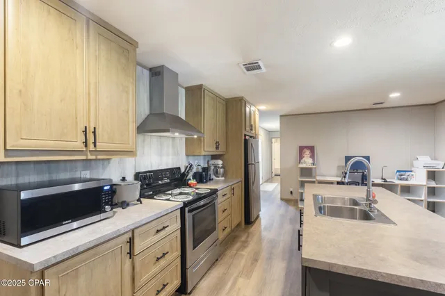 $174,900 | 21835 Lake McKenzie Boulevard, Altha, FL 32421