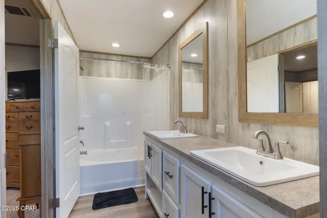 $174,900 | 21835 Lake McKenzie Boulevard, Altha, FL 32421