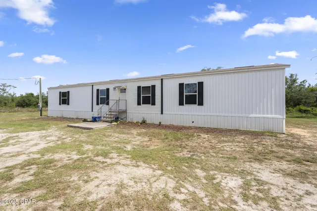 $174,900 | 21835 Lake McKenzie Boulevard, Altha, FL 32421