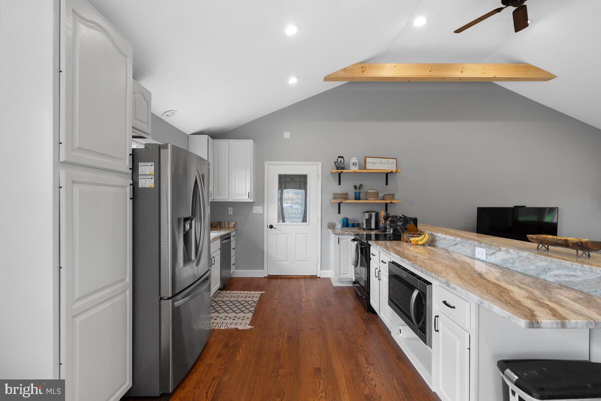 499 Evergreen Mills Road Leesburg, VA 20175 - Photo 11 of 51 Kitchen