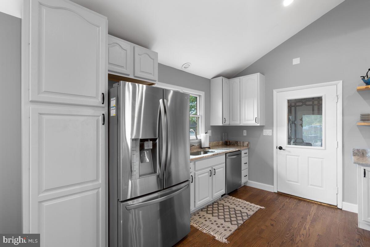 499 Evergreen Mills Road Leesburg, VA 20175 - Photo 12 of 51 Kitchen