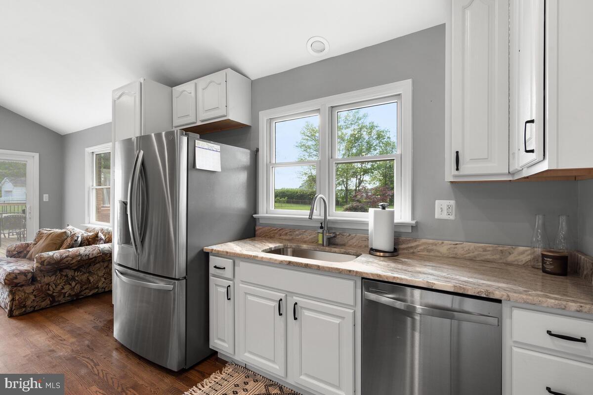 499 Evergreen Mills Road Leesburg, VA 20175 - Photo 14 of 51 Kitchen