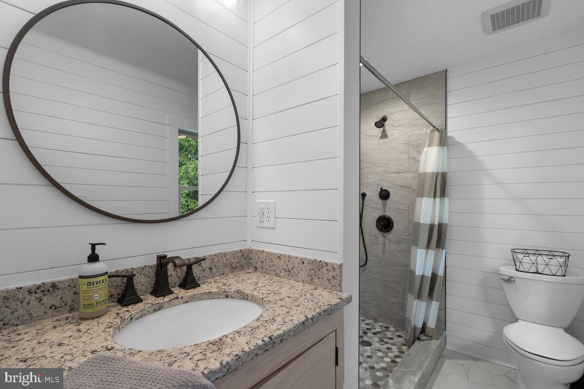 499 Evergreen Mills Road Leesburg, VA 20175 - Photo 24 of 51 Primary Bathroom