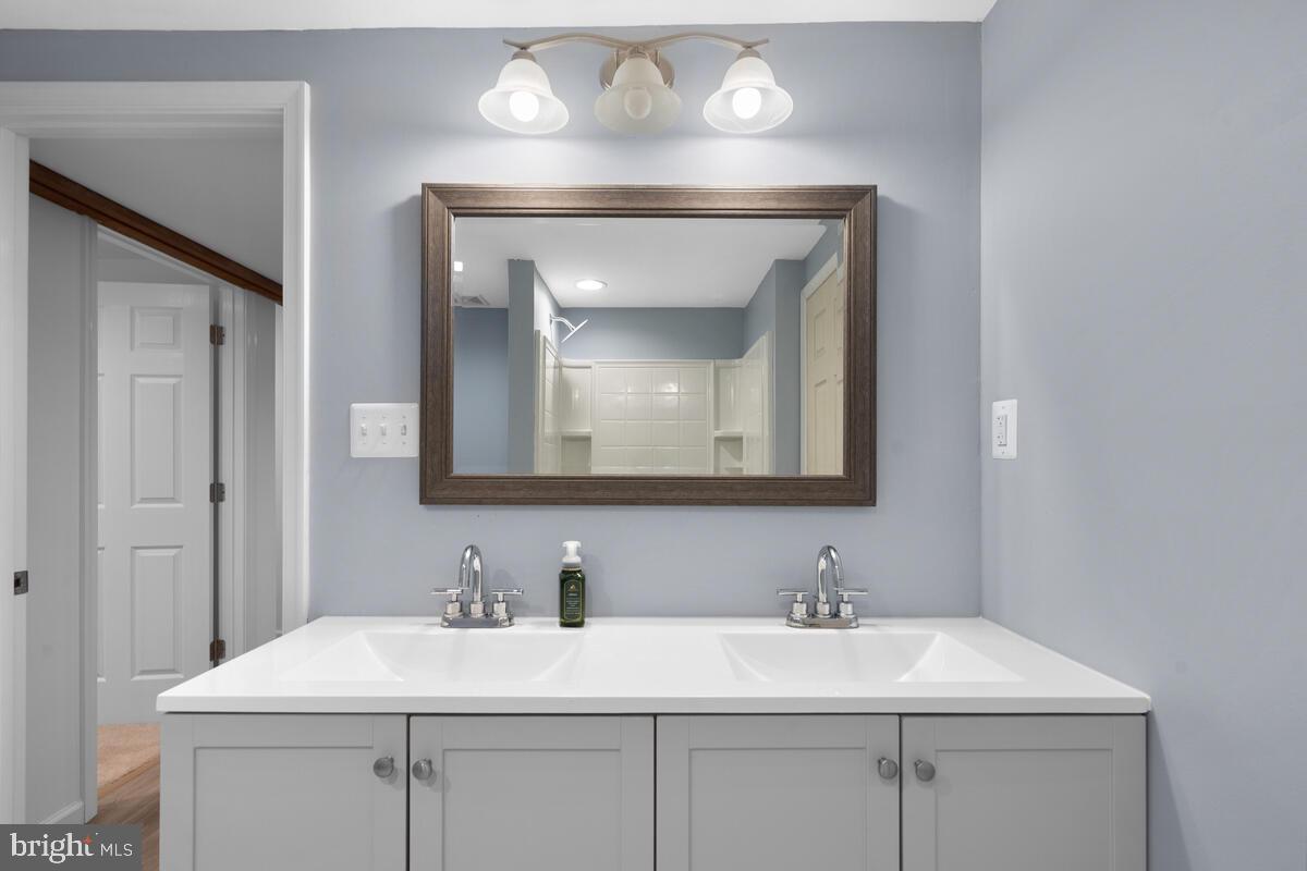 499 Evergreen Mills Road Leesburg, VA 20175 - Photo 34 of 51 Lower level full bathroom