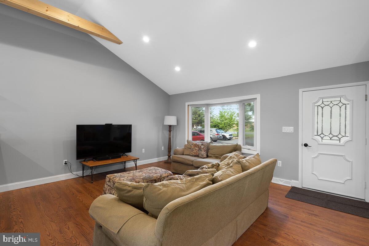 499 Evergreen Mills Road Leesburg, VA 20175 - Photo 6 of 51 Family Room
