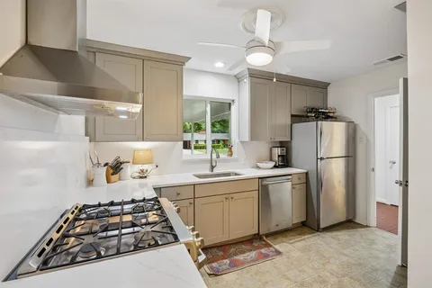 $585,000 | 6418 Dunstan Lane, Dallas, TX 75214