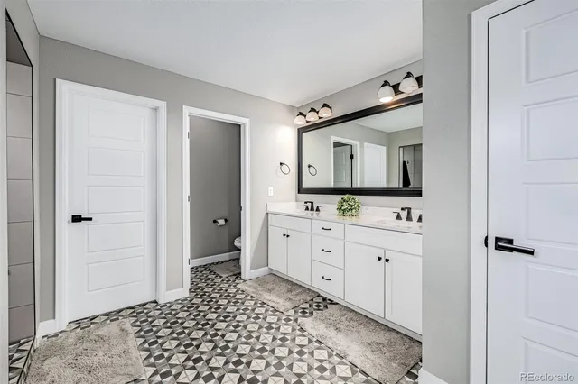 $900,000 | 6552 South Biloxi Way, Aurora, CO 80016