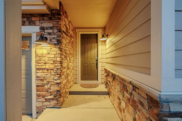 $900,000 | 6552 South Biloxi Way, Aurora, CO 80016