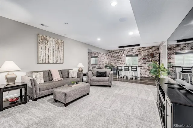 $900,000 | 6552 South Biloxi Way, Aurora, CO 80016