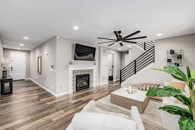 $900,000 | 6552 South Biloxi Way, Aurora, CO 80016