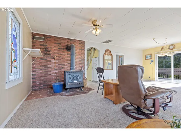 $839,000 | 3770 Northeast 12th Street, Otis, OR 97368