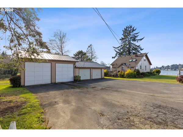 $839,000 | 3770 Northeast 12th Street, Otis, OR 97368