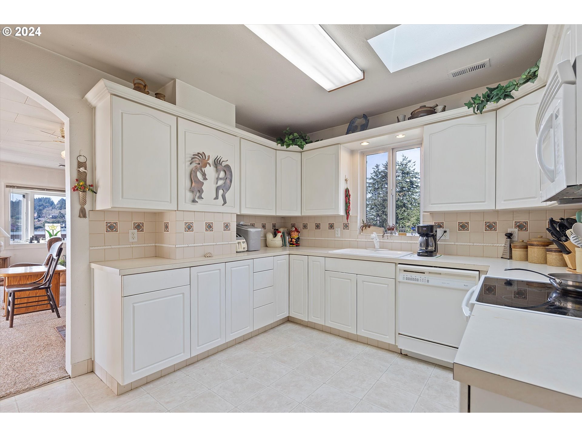 3770 Northeast 12th Street Otis, OR 97368 - Photo 3 of 41