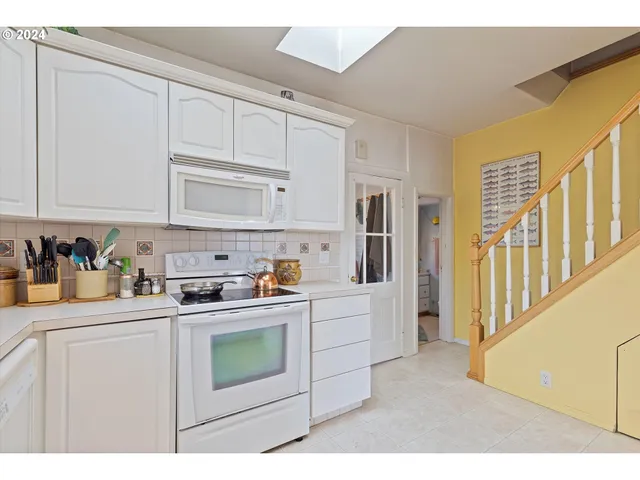 $849,000 | 3770 Northeast 12th Street, Otis, OR 97368