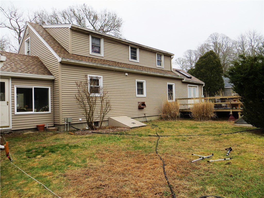 263 Stone Church Road Tiverton, RI 02878 - Photo 3 of 14