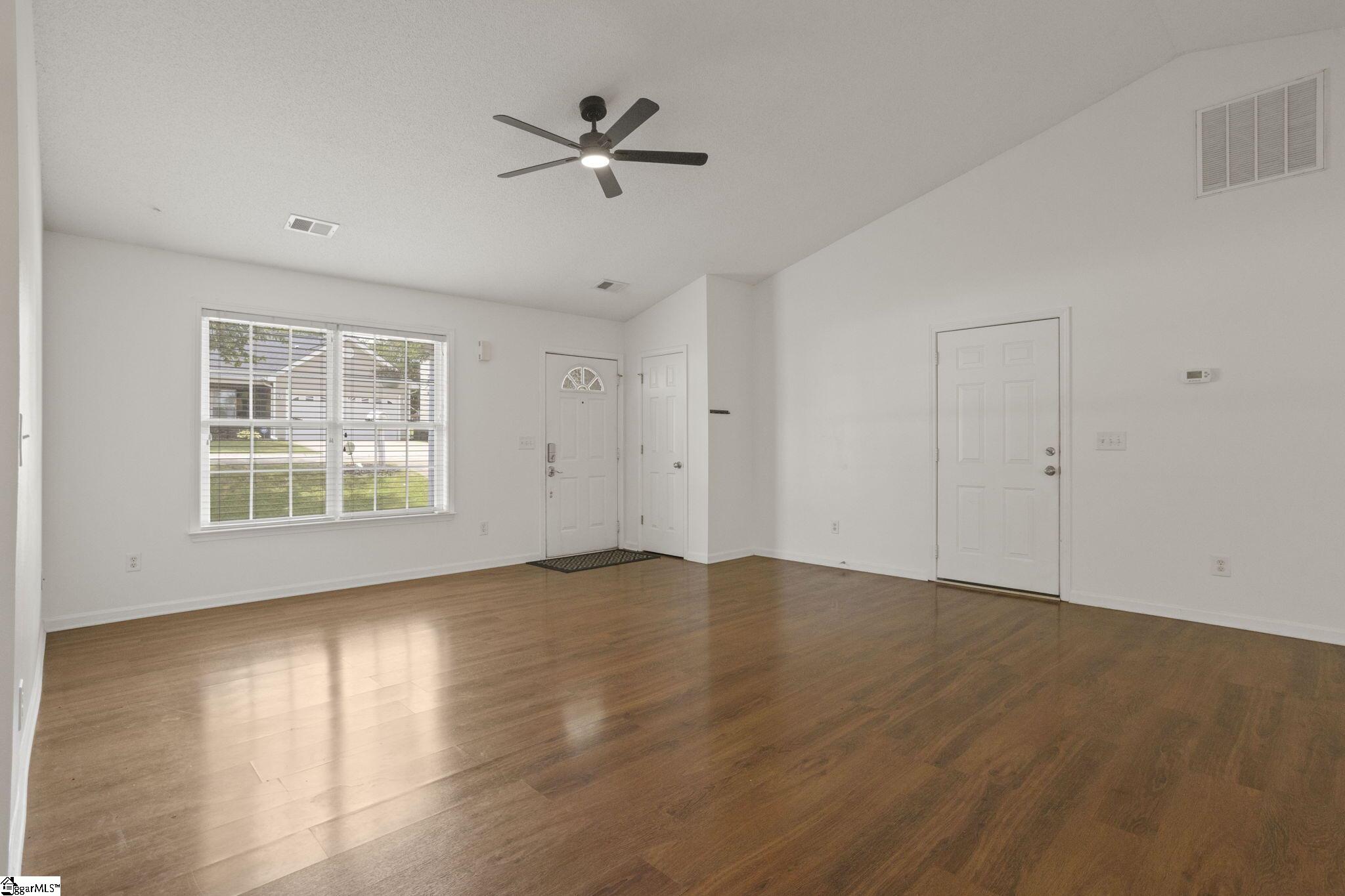 14 Seaside Lane Greer, SC 29650 - Photo 7 of 25