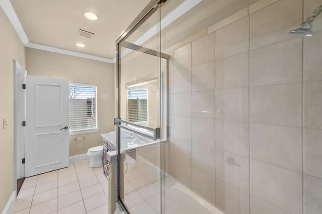 $694,000 | 422 Mills Street, Fort Worth, TX 76102