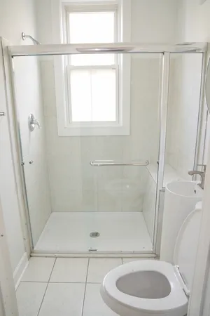 $2,500 | 154 North Lamon Avenue, Unit 2, Chicago, IL 60644