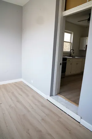 $2,500 | 154 North Lamon Avenue, Unit 2, Chicago, IL 60644