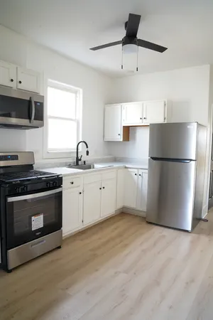 $2,500 | 154 North Lamon Avenue, Unit 2, Chicago, IL 60644