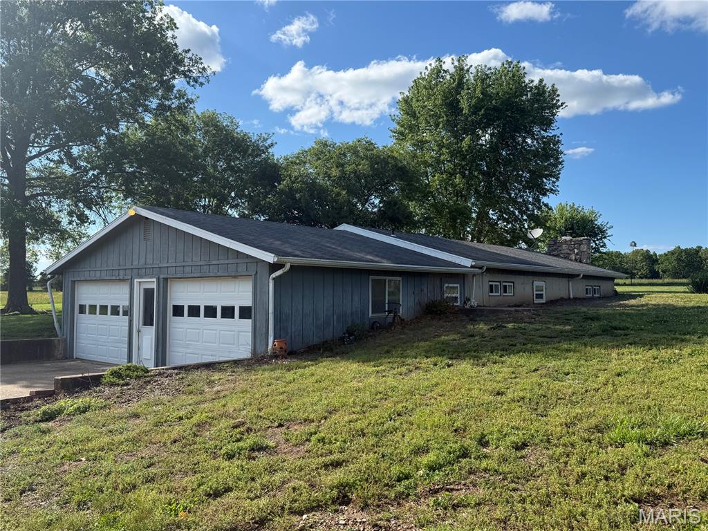 190 Airport Road Iberia, MO 65486 - Photo 1 of 31