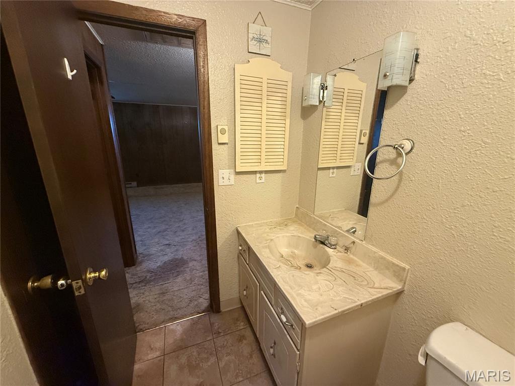 190 Airport Road Iberia, MO 65486 - Photo 13 of 31