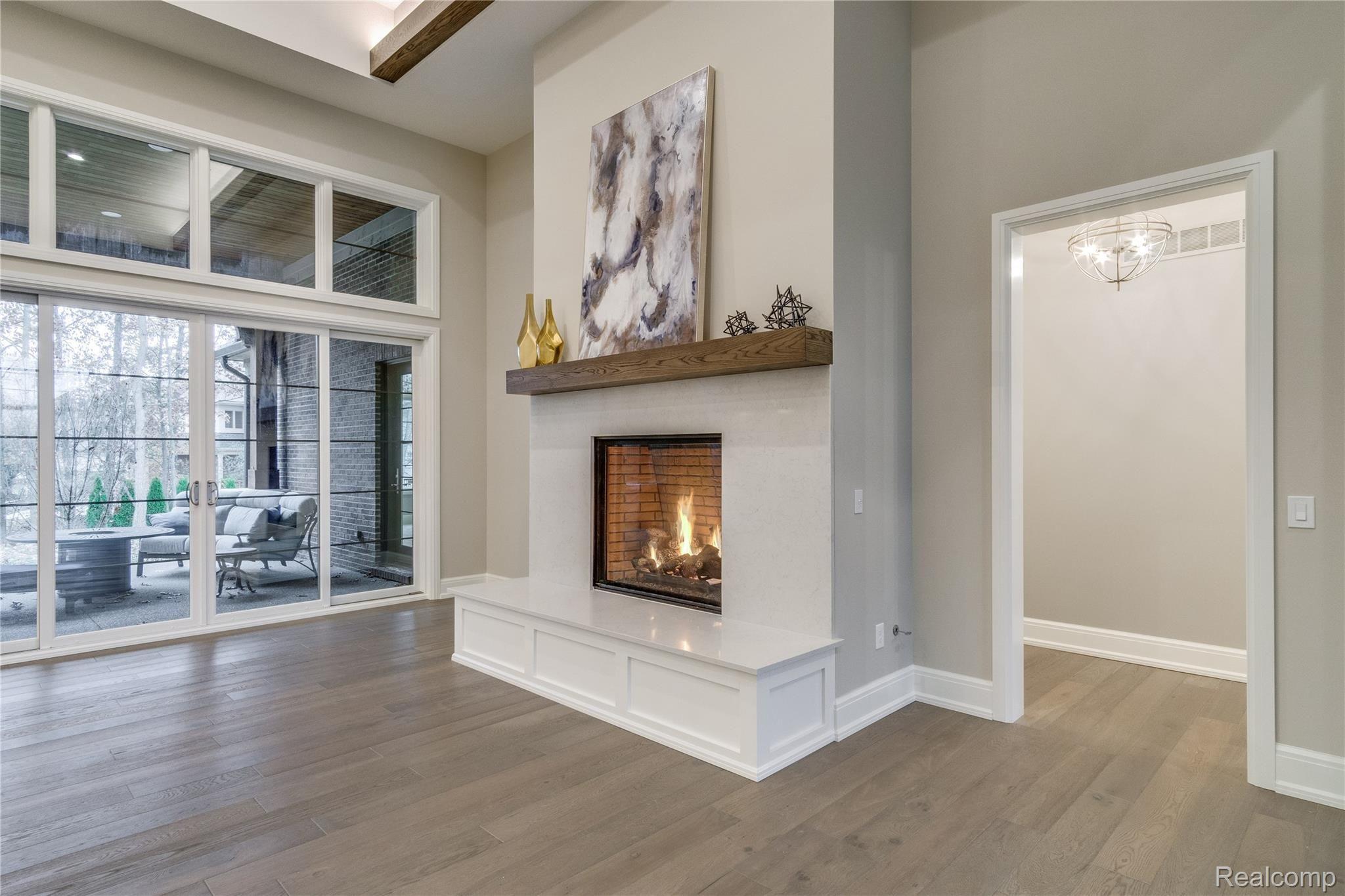 5776 Sovereign Drive Rochester, MI 48306 - Photo 13 of 28 Interiors (17 of 32).jpg