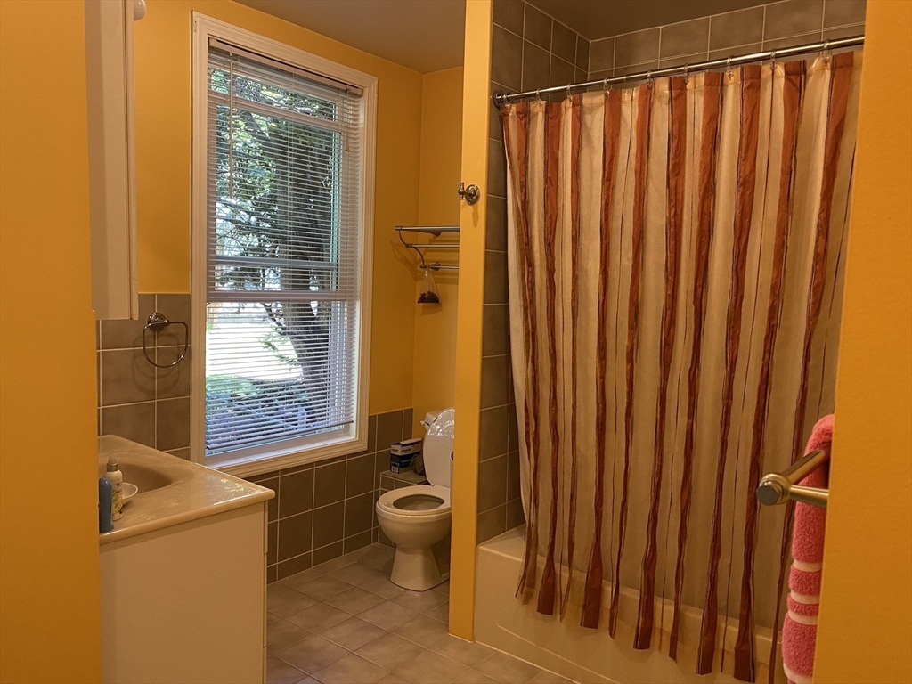 24 Lawrence Street Woburn, MA 01801 - Photo 7 of 14