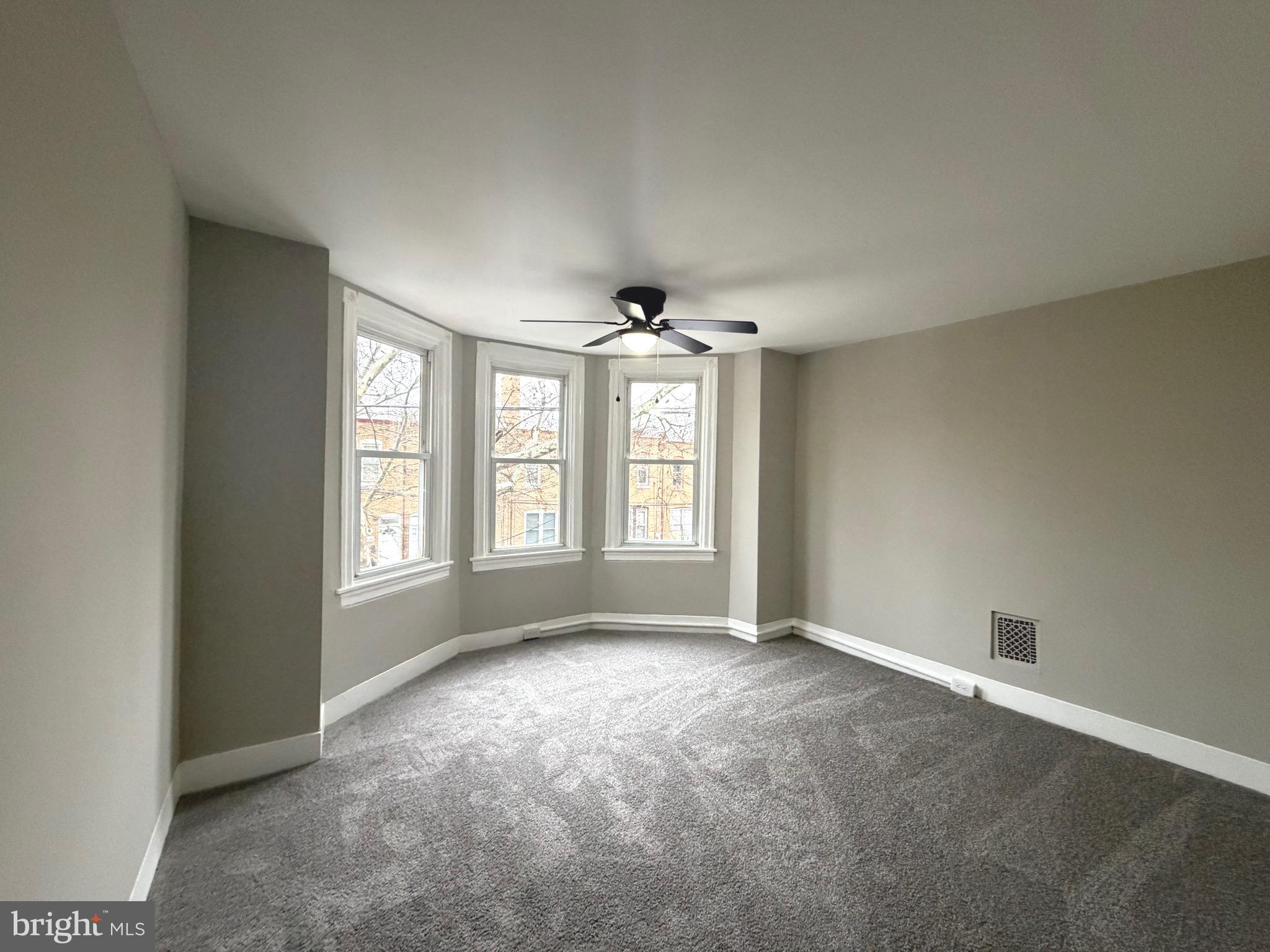 425 Viola Street Camden, NJ 08104 - Photo 14 of 15