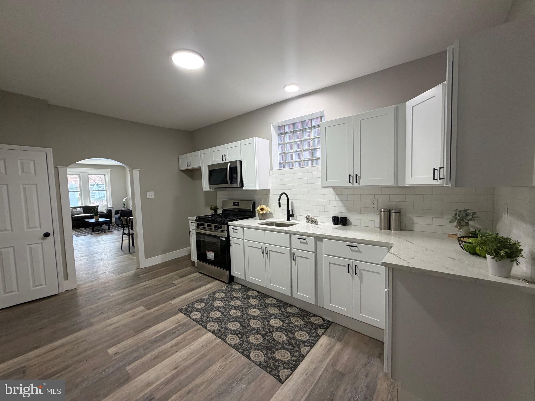 425 Viola Street Camden, NJ 08104 - Photo 8 of 15