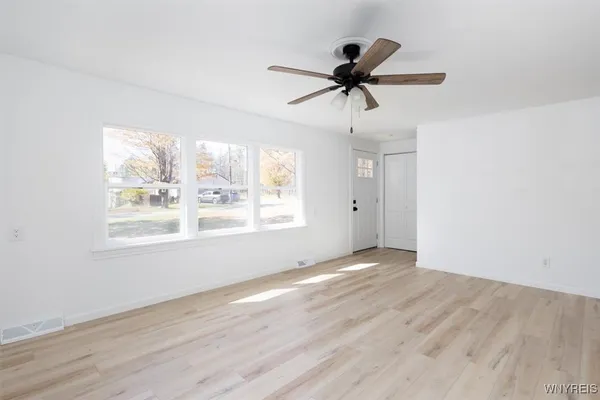 $385,000 | 9189 Burlingham Road, Holland, NY 14080