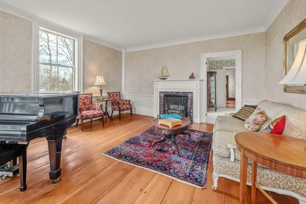 $425,000 | 52 School Street, Haverhill, NH 03765