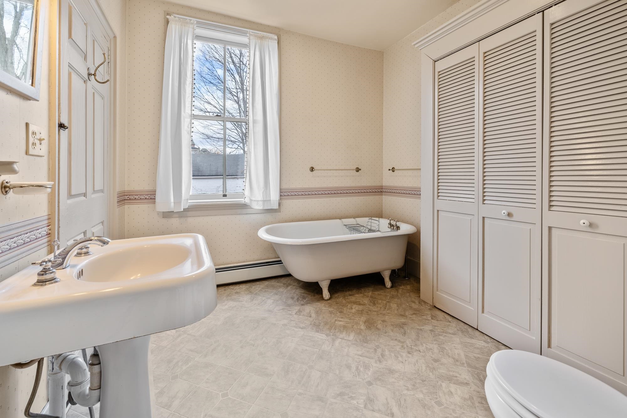 52 School Street Haverhill, NH 03765 - Photo 19 of 46