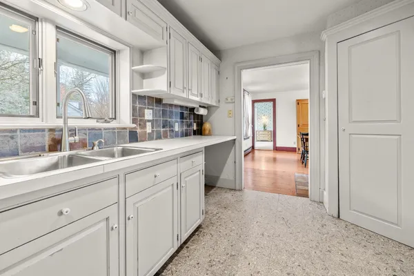$425,000 | 52 School Street, Haverhill, NH 03765
