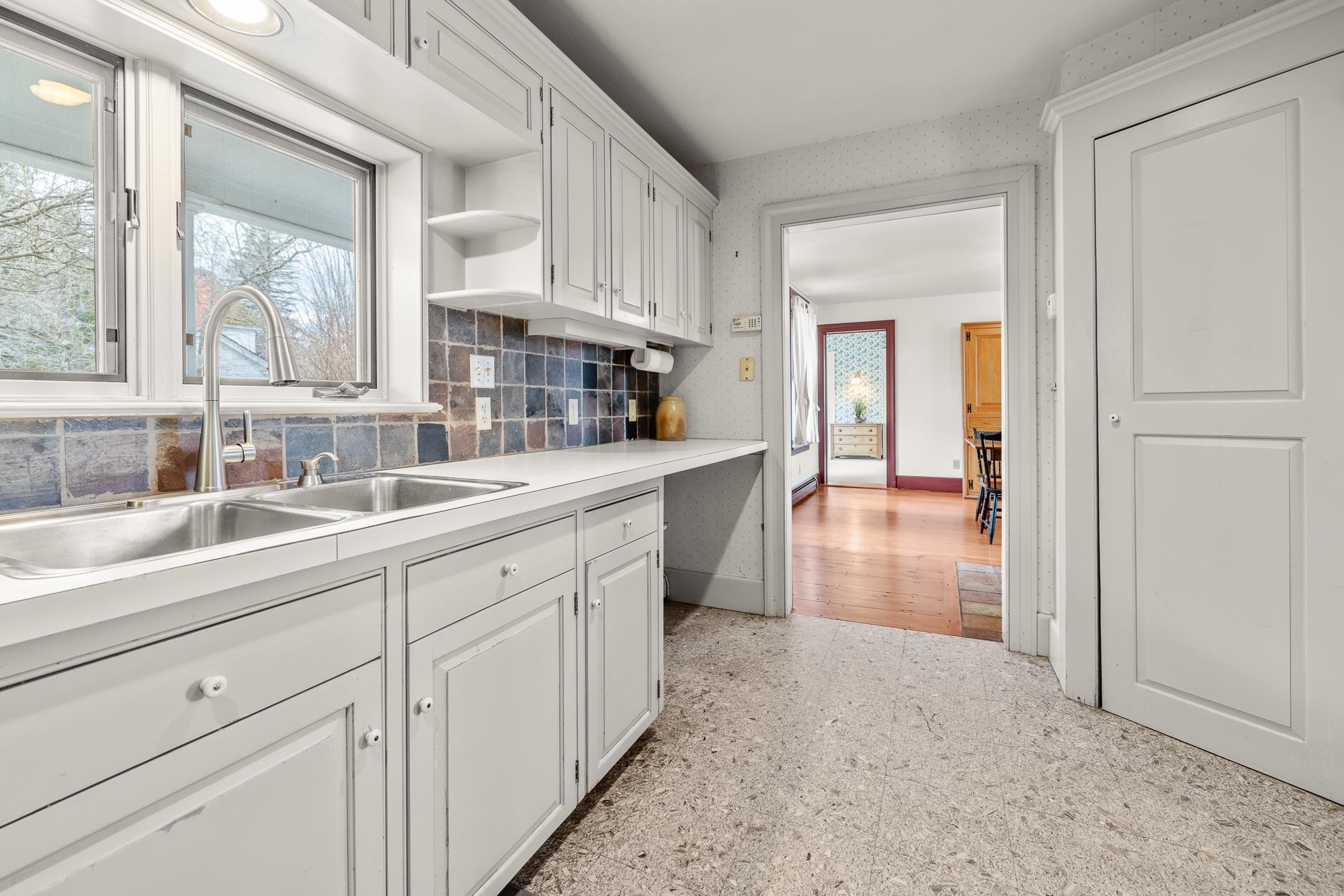52 School Street Haverhill, NH 03765 - Photo 4 of 46