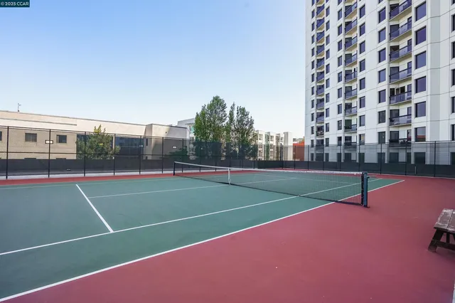 $380,000 | 6363 Christie Avenue, Unit 514, Emeryville, CA 94608