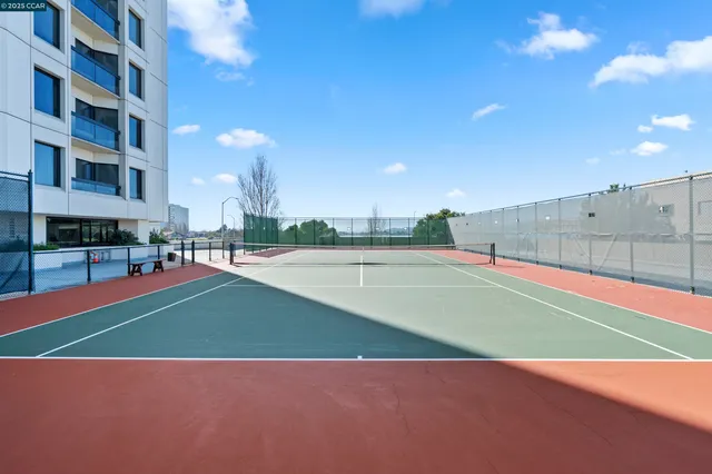 $380,000 | 6363 Christie Avenue, Unit 514, Emeryville, CA 94608
