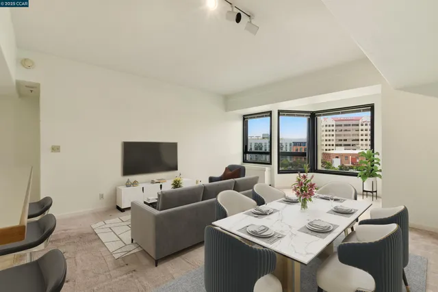 $380,000 | 6363 Christie Avenue, Unit 514, Emeryville, CA 94608