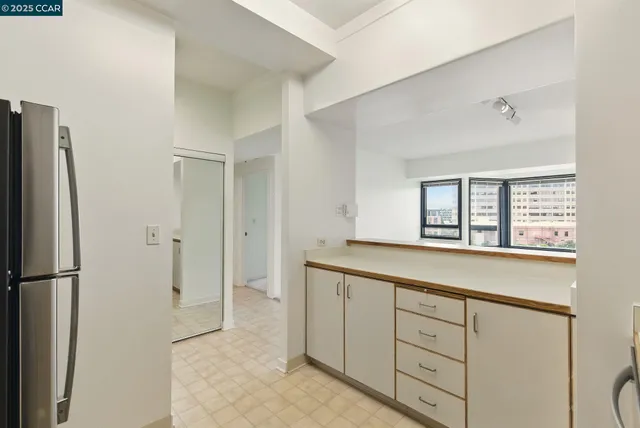 $380,000 | 6363 Christie Avenue, Unit 514, Emeryville, CA 94608