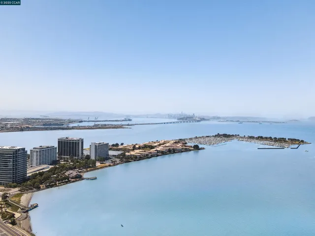 $380,000 | 6363 Christie Avenue, Unit 514, Emeryville, CA 94608