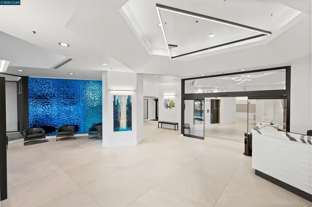 $380,000 | 6363 Christie Avenue, Unit 514, Emeryville, CA 94608