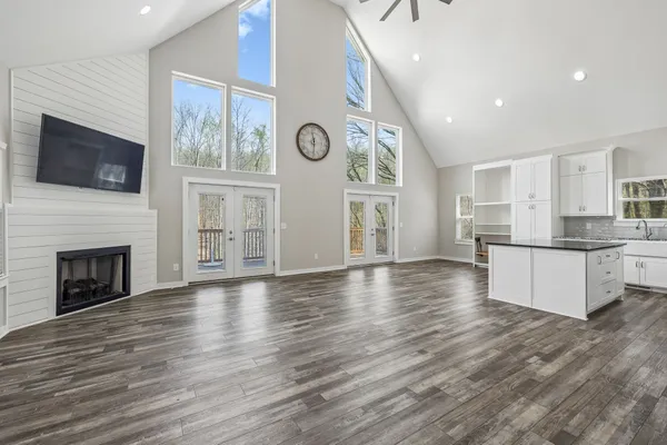 $679,900 | 805 Weeping Willow Road, Hendersonville, TN 37075