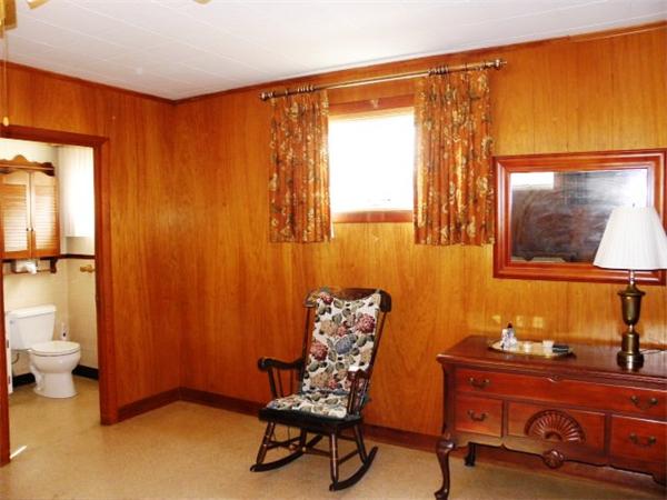 17 Hardy Pond Road Waltham, MA 02451 - Photo 13 of 23