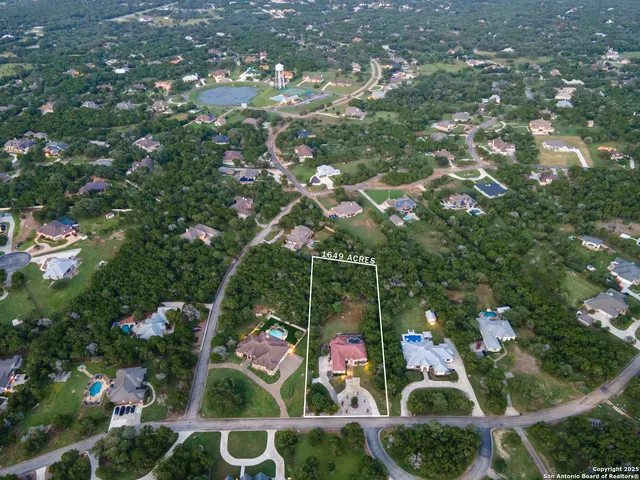 a picture of city view