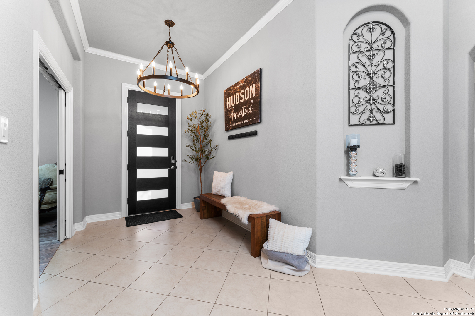 27906 Bogen Road New Braunfels, TX 78132 - Photo 7 of 49 a dining room with furniture and window