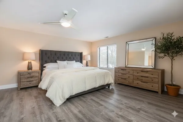 $255,000 | 2050 Valencia Drive, Unit 300C, Northbrook, IL 60062