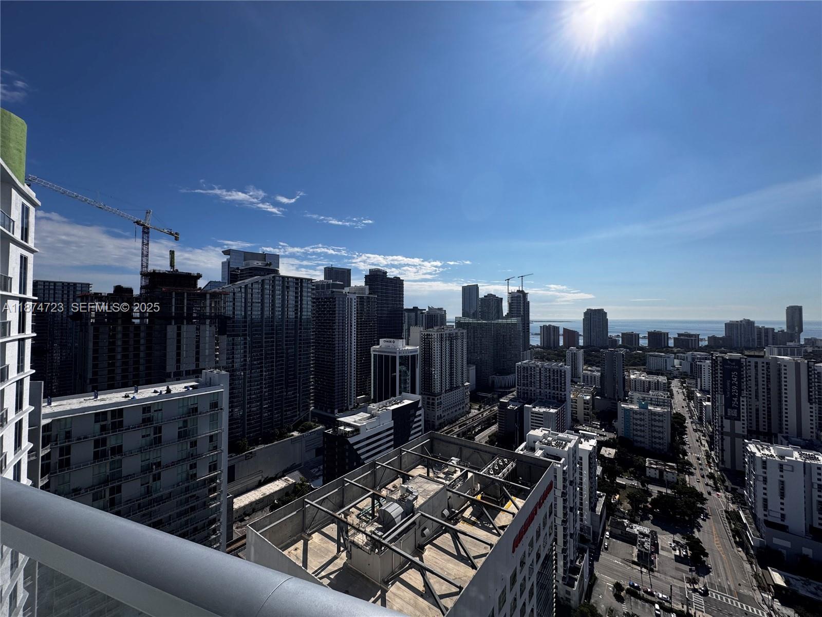 185 Southwest 7th Street, Unit 4204 Miami, FL 33130 - Photo 20 of 32 a view of a city