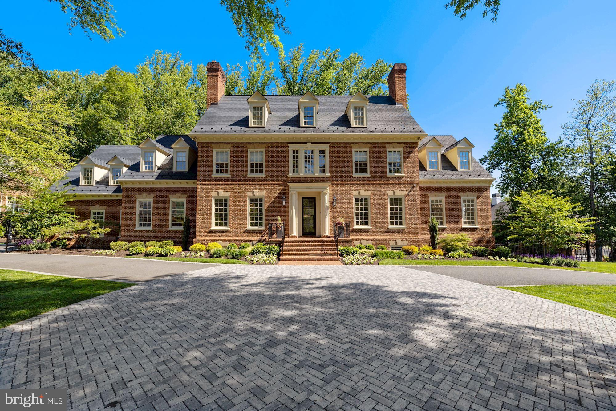 1098 Mill Ridge McLean, VA 22102 - Photo 3 of 62 Exterior