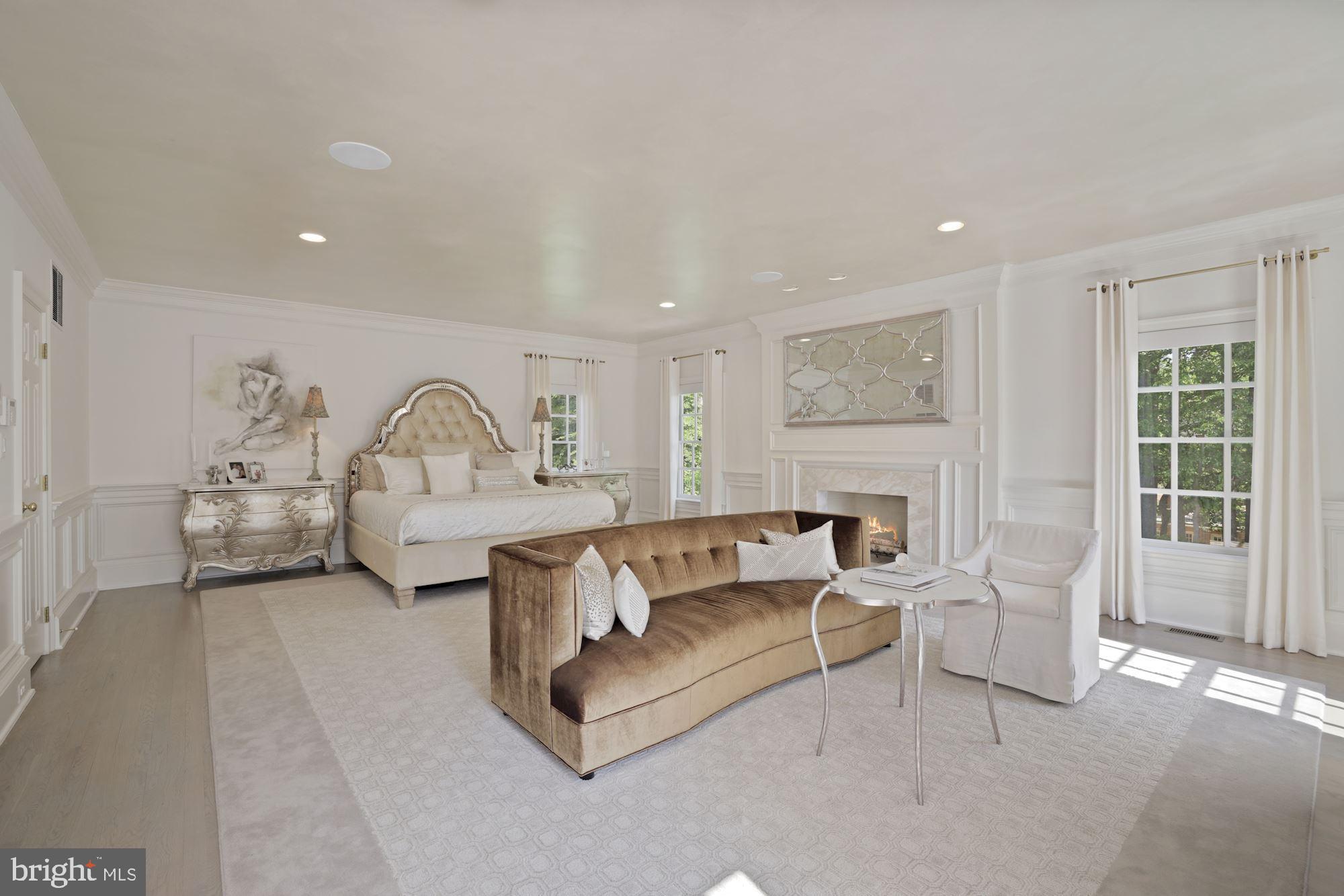 1098 Mill Ridge McLean, VA 22102 - Photo 30 of 62 Primary Bedroom