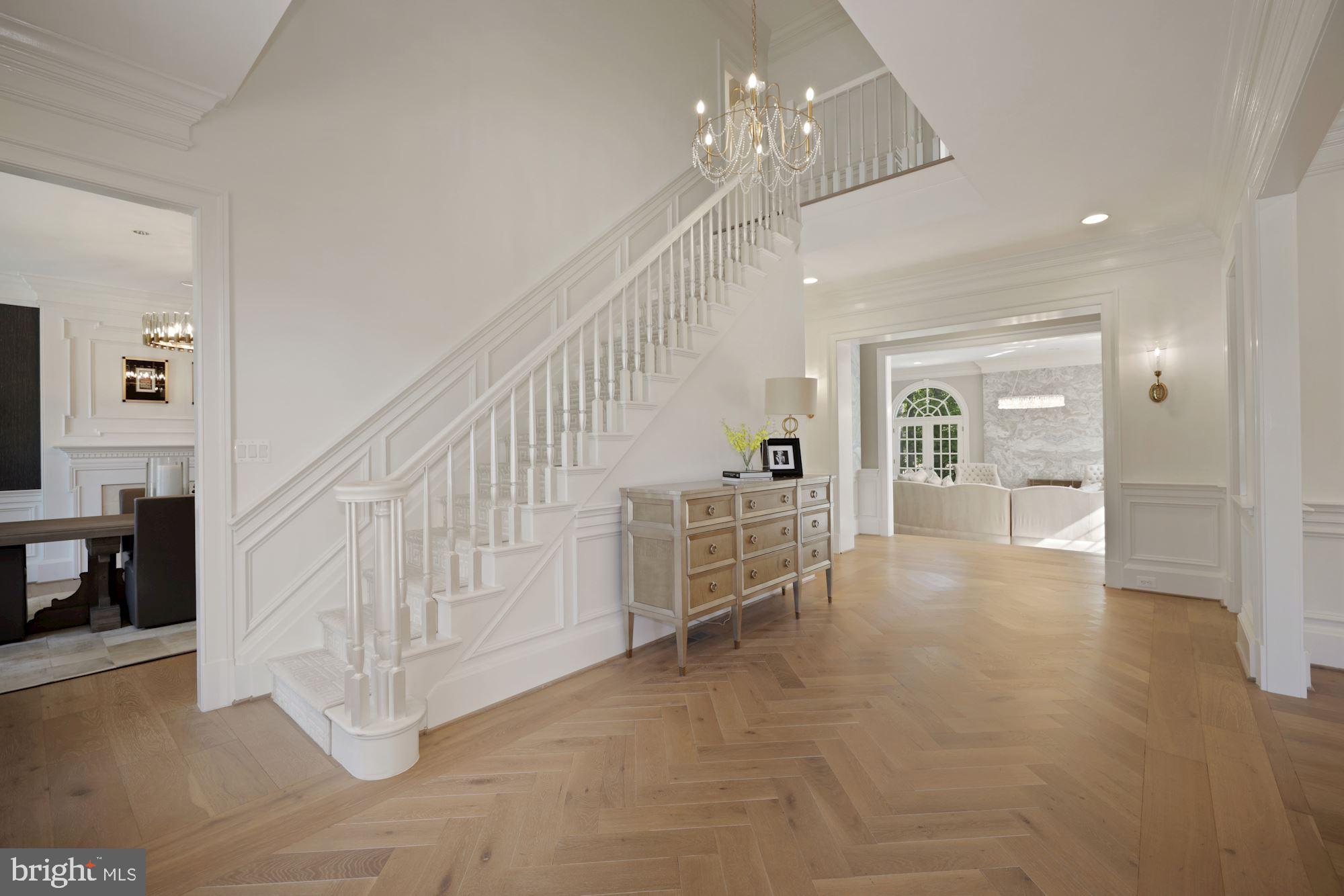 1098 Mill Ridge McLean, VA 22102 - Photo 4 of 62 Spacious Foyer